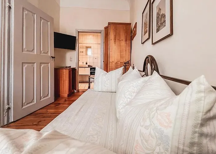 Weinstube Am Markt Hotel *