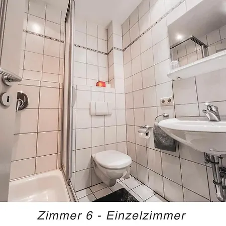 Weinstube Am Markt Hotel *